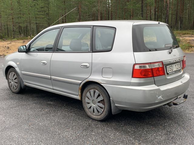 809338-7 Kia Carens 1.8 -2004 (126hp, 261693km)