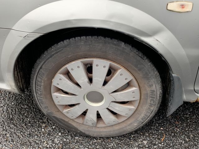 809338-10 Kia Carens 1.8 -2004 (126hp, 261693km)