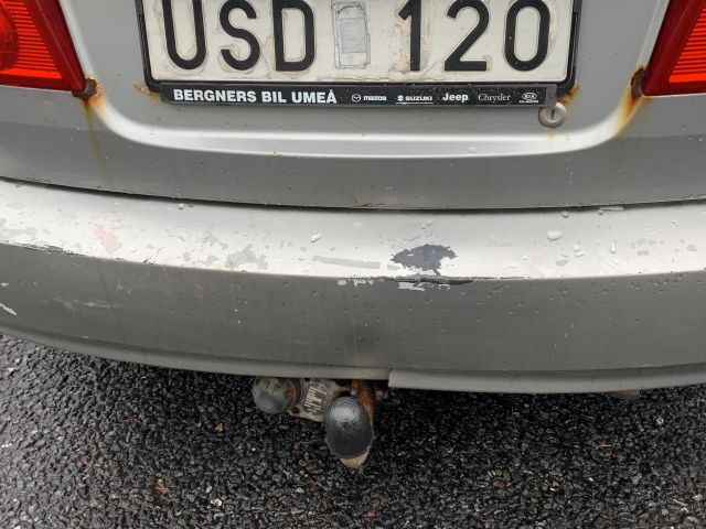 809338-16 Kia Carens 1.8 -2004 (126hp, 261693km)