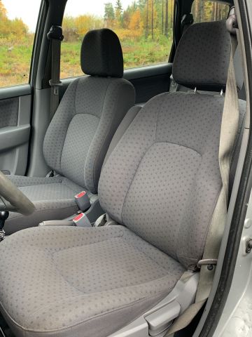 809338-20 Kia Carens 1.8 -2004 (126hp, 261693km)