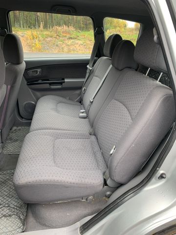 809338-24 Kia Carens 1.8 -2004 (126hp, 261693km)