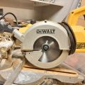 747044-2 Chainsaw - DeWalt - DW777