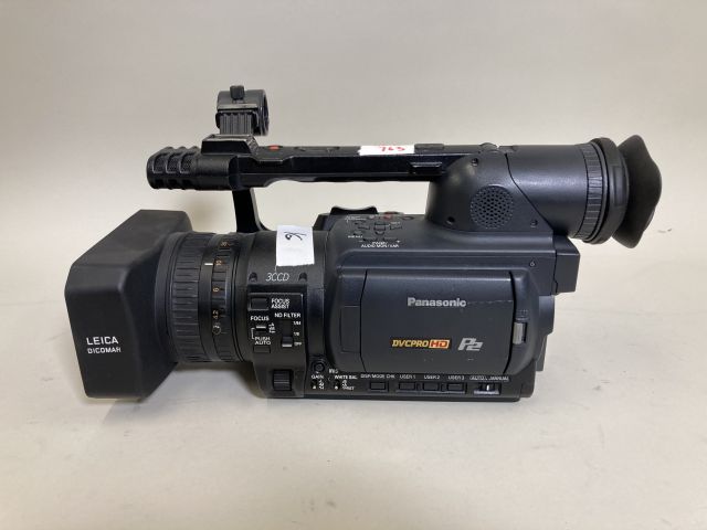 837134-2 Panasonic AG-HVX200K 3-CCD P2/DVCPRO HD Camcorder