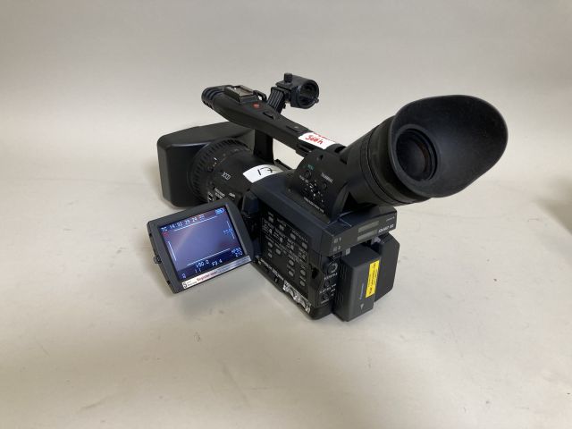 837135-1 Panasonic AG-HPX171E DVCPRO HD Camcorder