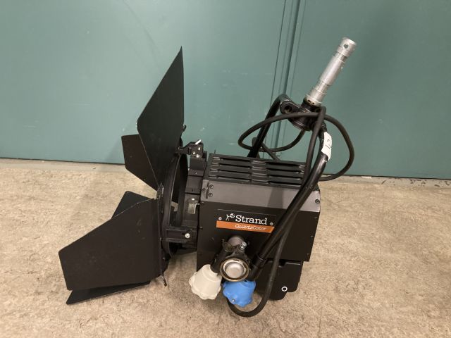 839118-2 Strand Quartzcolor Polaris MK2 5260/5261 1kW Light