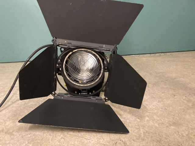 839118-5 Strand Quartzcolor Polaris MK2 5260/5261 1kW Light