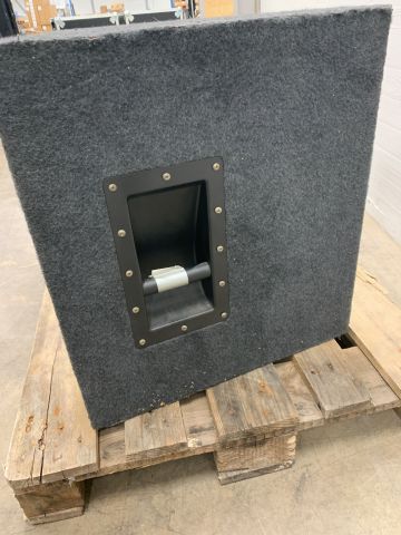 838547-6 2 speakers JBL 2370A