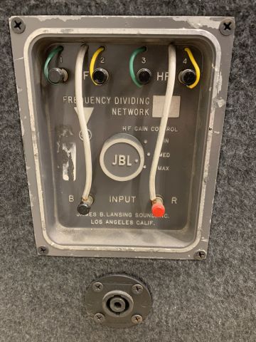 838547-11 2 speakers JBL 2370A