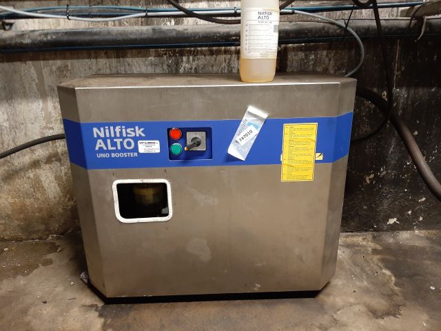 747010-1 High pressure washer / pump unit - Nilfisk Alto Uno Booster