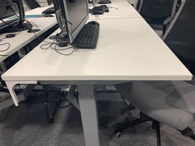 802379-4 Height-adjustable desk Edsbyn