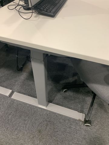 802379-5 Height-adjustable desk Edsbyn