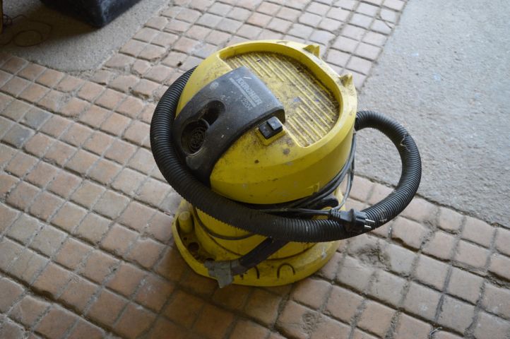 779121-1 Vacuum cleaner Kärcher 2204