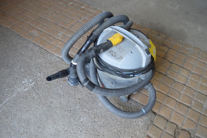 779121-7 Vacuum cleaner Kärcher 2204