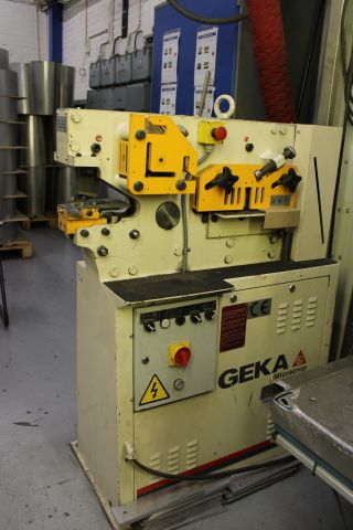794457-2 Punching machine - Geka Microcrop