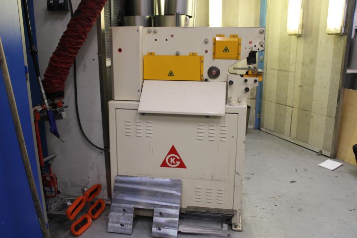 794457-4 Punching machine - Geka Microcrop