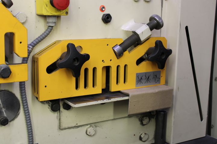794457-11 Punching machine - Geka Microcrop