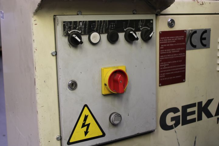 794457-13 Punching machine - Geka Microcrop