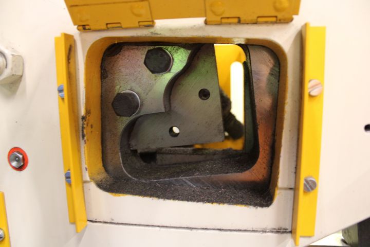 794457-15 Punching machine - Geka Microcrop