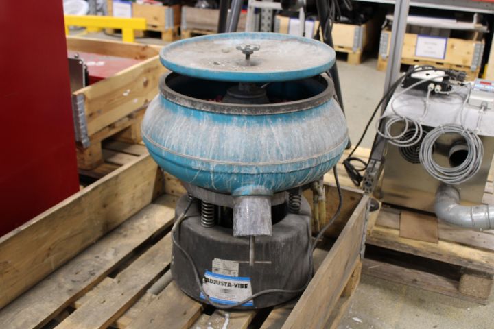 794460-1 Small Drummers - Adjusta-Vibe 75DC, Raytech