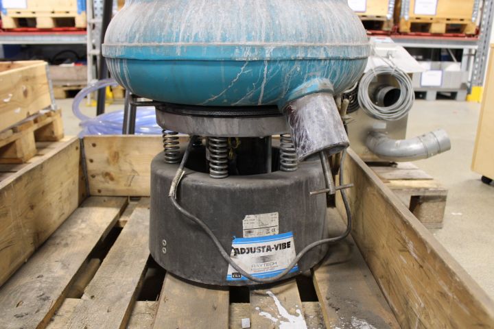 794460-4 Small Drummers - Adjusta-Vibe 75DC, Raytech