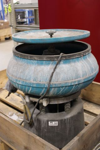 794460-12 Small Drummers - Adjusta-Vibe 75DC, Raytech