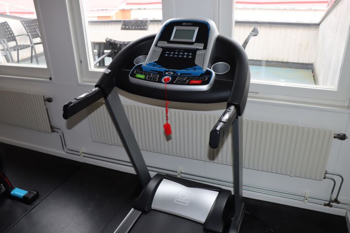 787729-2 Treadmill Abilica Stream TM7