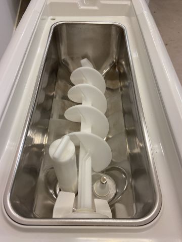 827909-9 Glassmaskin Ugolini Quick-GEL -2018