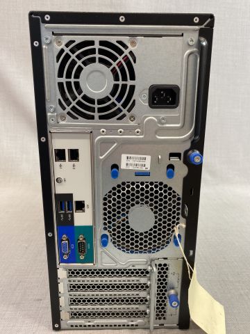 840251-6 Server HP ML310 G8