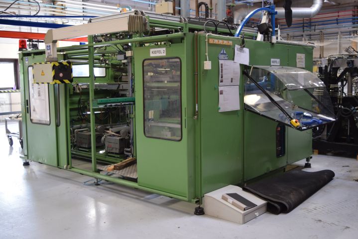 682960-3 Vacuum forming machine - Kiefel KS66 / 76S