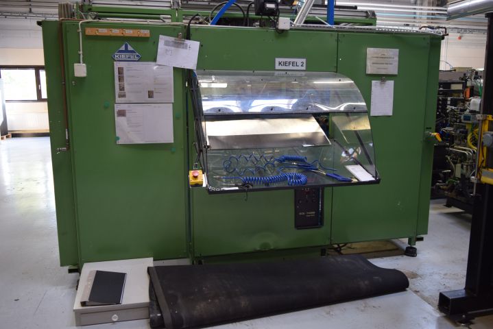 682960-4 Vacuum forming machine - Kiefel KS66 / 76S