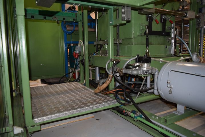 682960-8 Vacuum forming machine - Kiefel KS66 / 76S