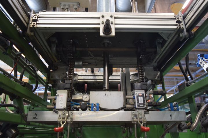 682960-18 Vacuum forming machine - Kiefel KS66 / 76S