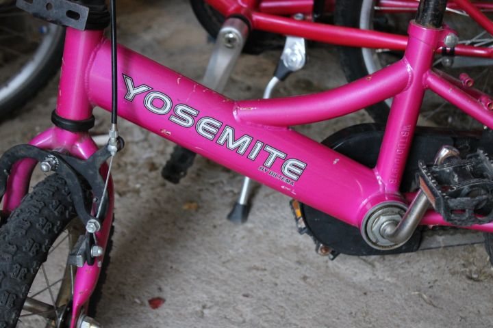 794468-16 Children's bikes - 12 "and 20"