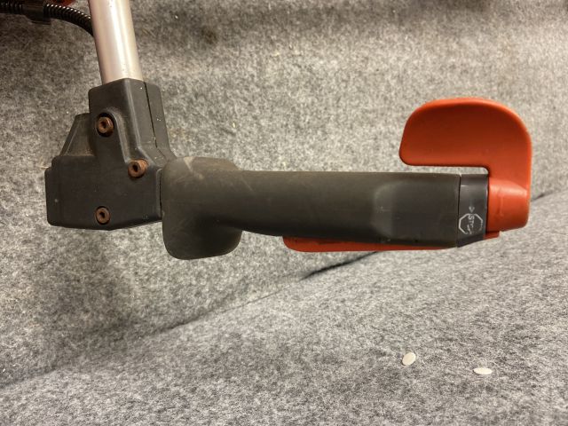 827903-7 Röjsåg Husqvarna 245RX