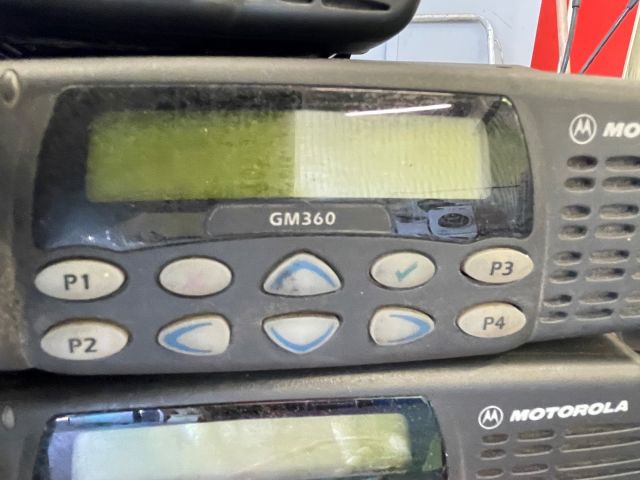 828897-8 Comm radio with accessories Motorola GM360 10pcs