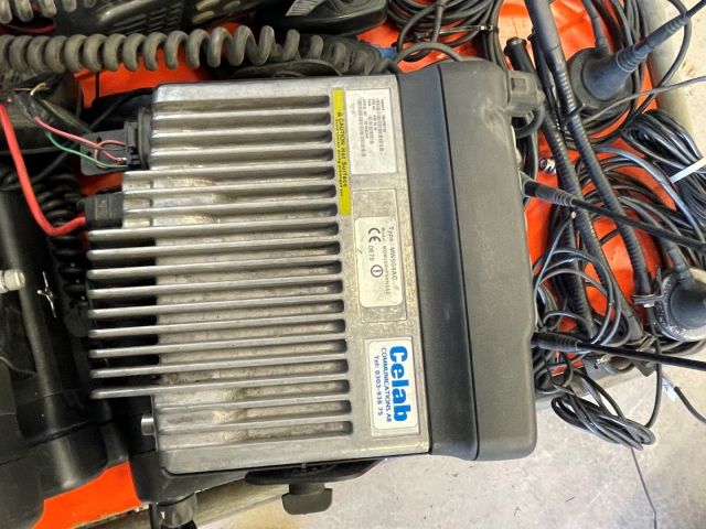 828897-9 Comm radio with accessories Motorola GM360 10pcs