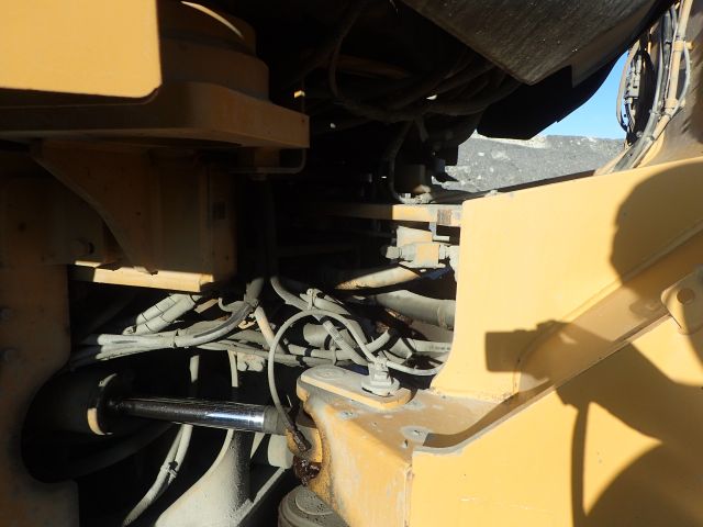 751915-13 Cat IT62H loader