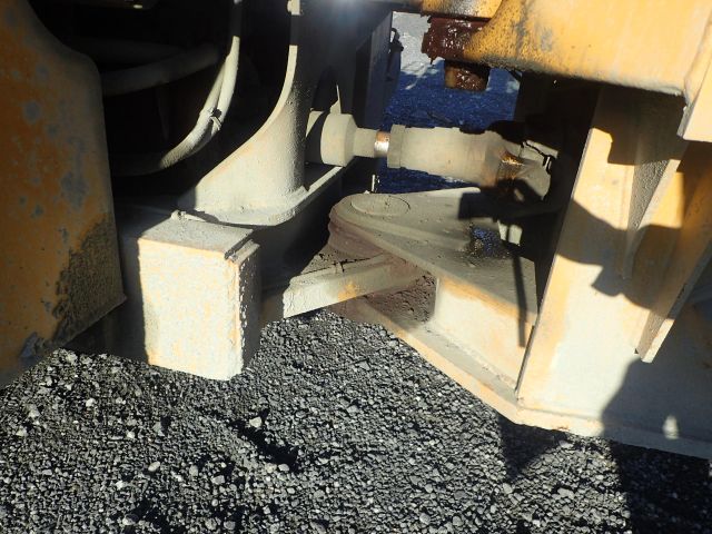 751915-14 Cat IT62H loader