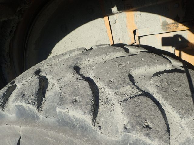 751915-16 Cat IT62H loader