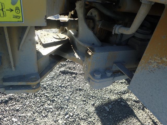 751915-21 Cat IT62H loader