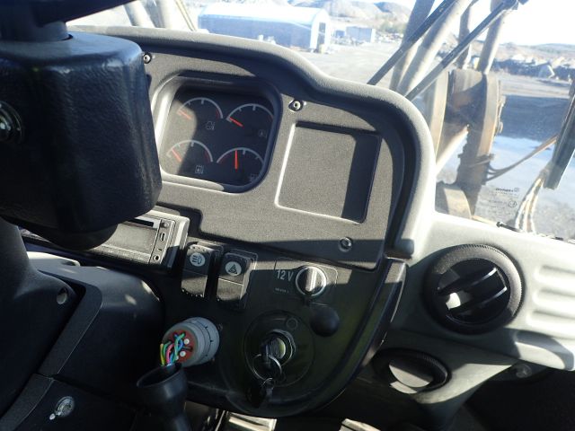 751915-27 Cat IT62H loader