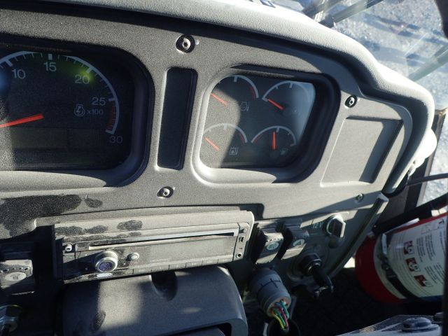 751915-28 Cat IT62H loader