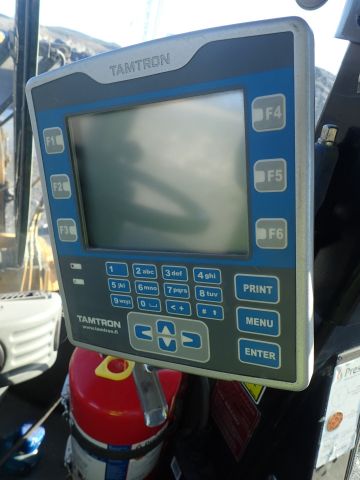 751915-33 Cat IT62H loader