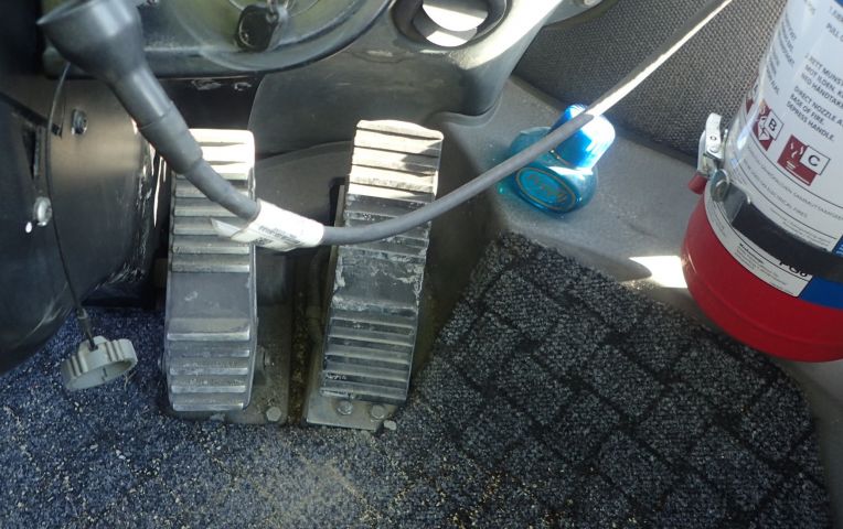 751915-37 Cat IT62H loader