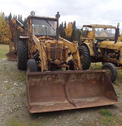 751924-2 Traktorgrävare Volvo GM410