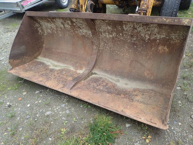 751924-10 Traktorgrävare Volvo GM410