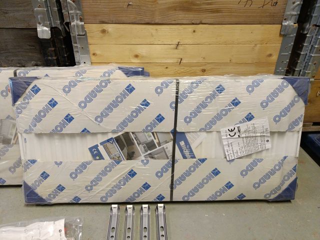 825753-2 Two waterborne elements Korado Radik VKU Type 21 (400x900mm)