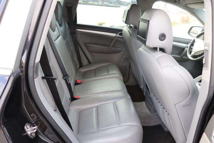 840852-8 Porsche Cayenne Turbo TipTronic S, 450hp, 2005