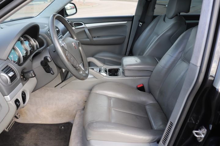 840852-12 Porsche Cayenne Turbo TipTronic S, 450hp, 2005