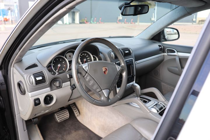 840852-13 Porsche Cayenne Turbo TipTronic S, 450hp, 2005